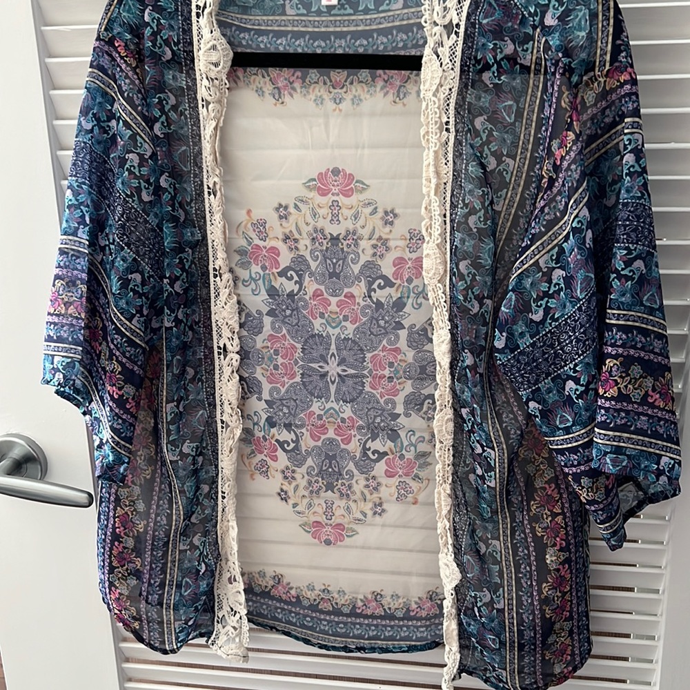 Light Cardigan/Cover